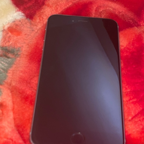 iPhone - Picture 3 of 3